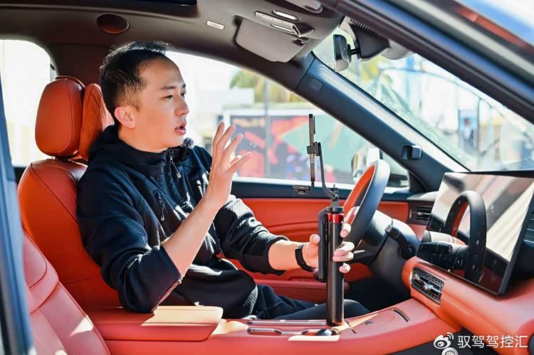 4bdbee33ly4i8w80hlq4cj20ku0dvq4p